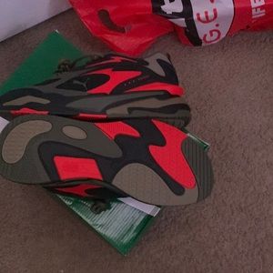 Size 8’5 puma runners